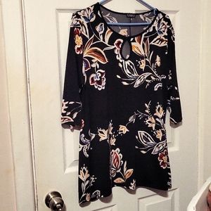 Clientele women's floral top black with colorful flowers designs. Size XL